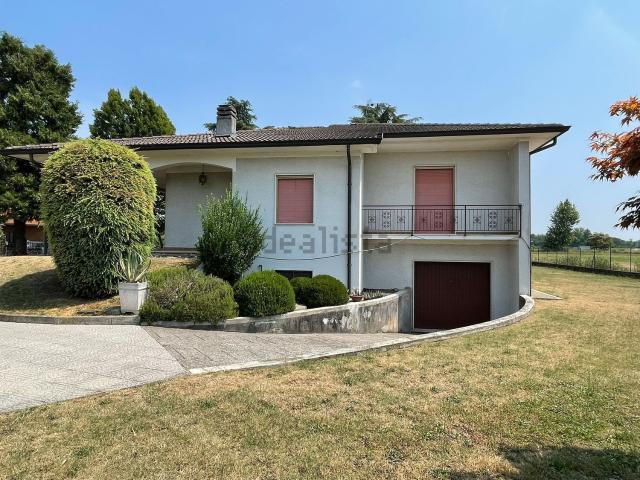 Casa in vendita a Pumenengo, Lombardia