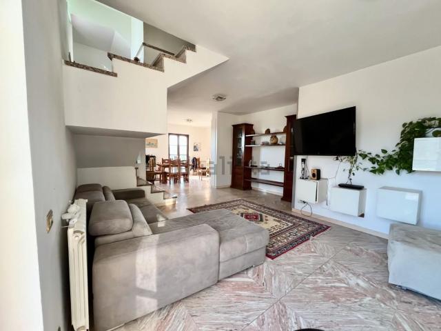 Casa in vendita a Carrara, Toscana
