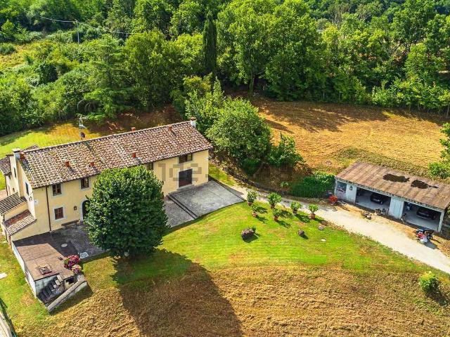 Casa in vendita a Montazzi, Borgo San Lorenzo