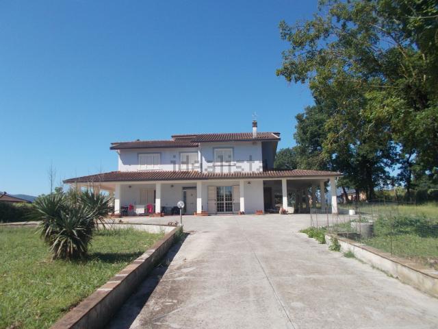 Casa in vendita a Pignataro Interamna, Lazio