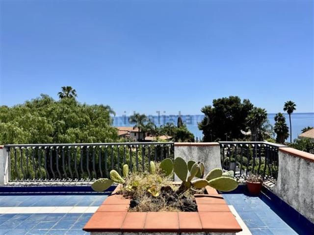 Casa in vendita a Barriera, Aci Castello