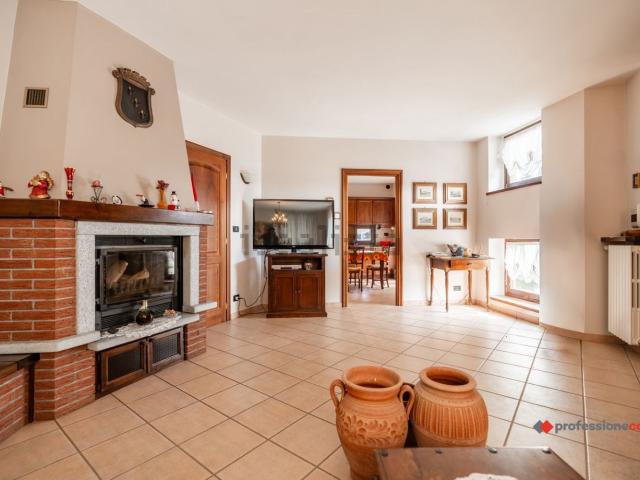 Casa in vendita a Campiglione, Campiglione-Fenile