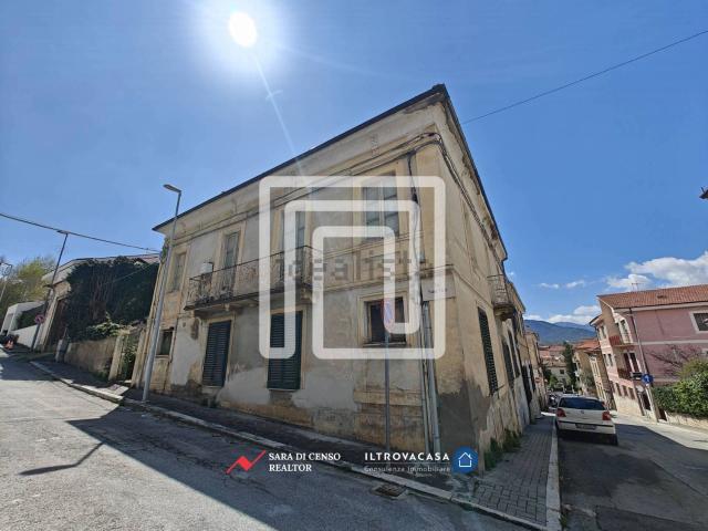 Casa in vendita a Sulmona, Abruzzo