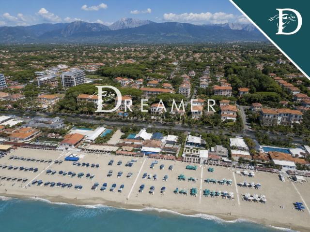 Casa in vendita a Roma Imperiale, Forte Dei Marmi
