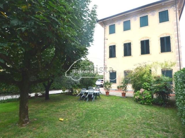 Casa in vendita a Capannori, Toscana