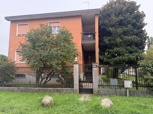 Casa in vendita a Municipio 7, Milano