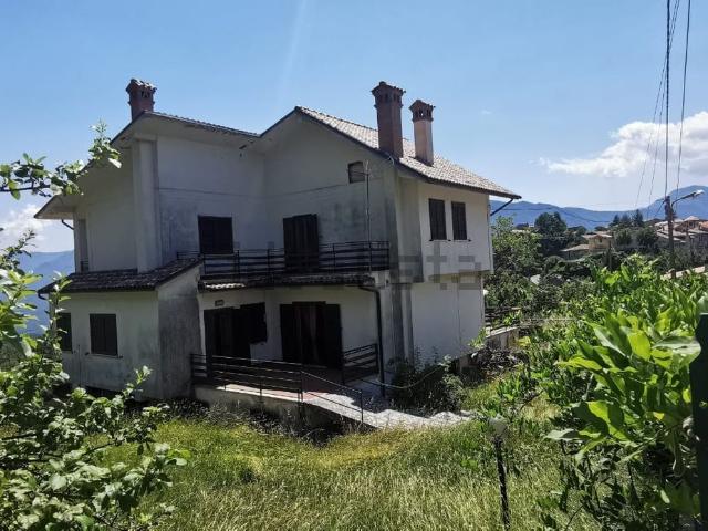 Casa in vendita a Civita D'antino, Abruzzo