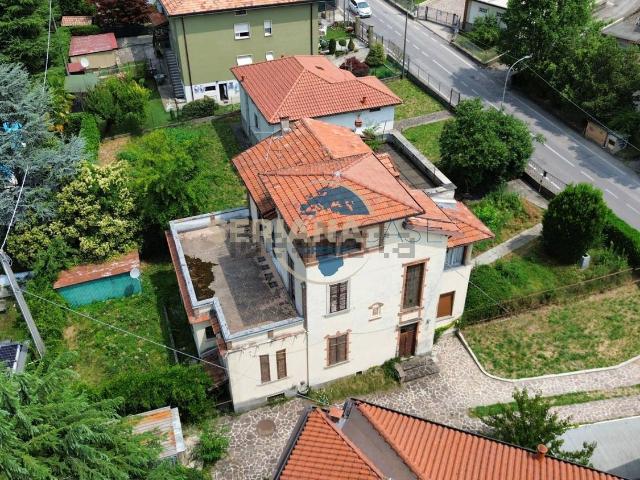 Casa in vendita a Ponteranica, Lombardia