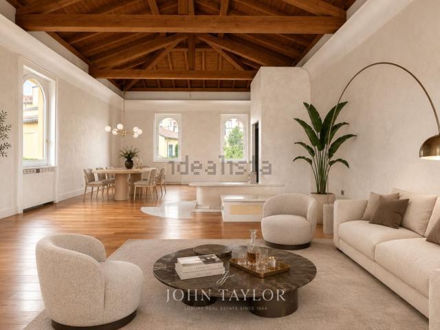 Casa in vendita a De Angeli - Monte Rosa, Milano