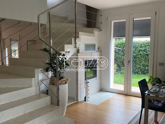 Casa in vendita a San Giacomo, Romano D'ezzelino