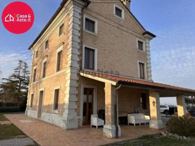 Casa in vendita a Marche, Fermo