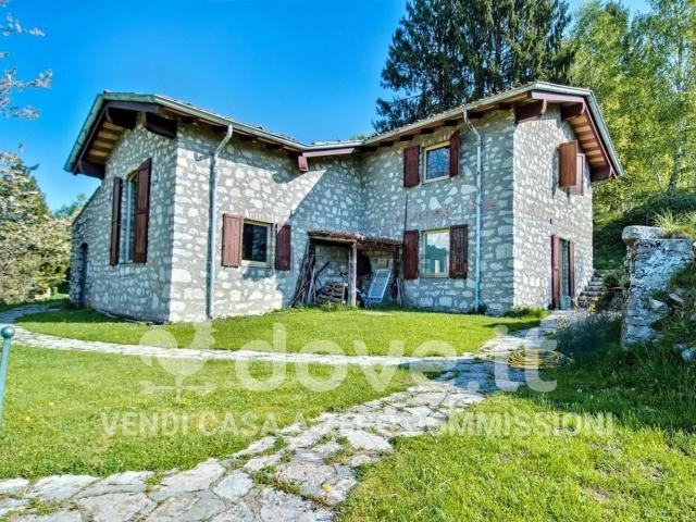 Casa in vendita a Grone, Lombardia
