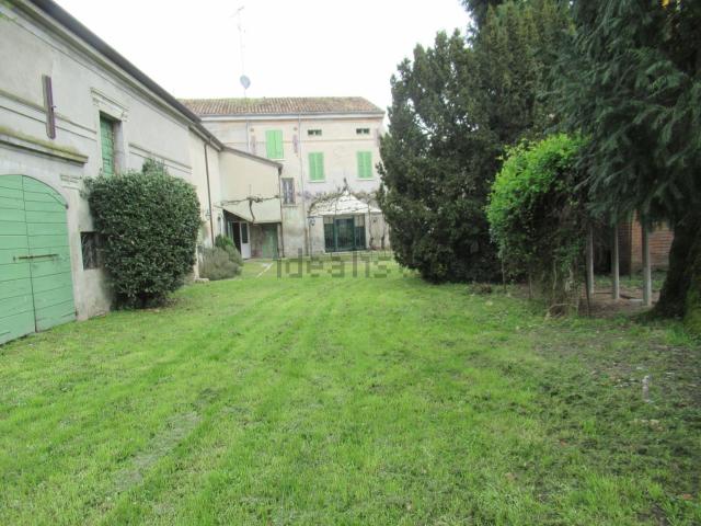 Casa in vendita a Quistello, Lombardia