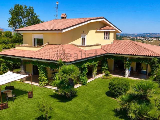 Casa in vendita a Colle del Sole, Roseto Degli Abruzzi