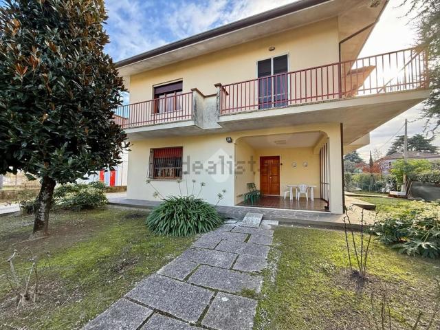 Casa in vendita a Unione di comuni Valmarecchia, Santarcangelo Di