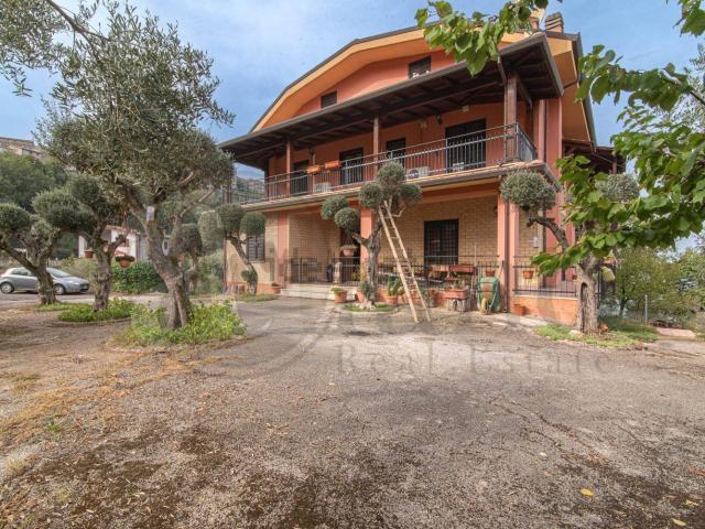 Casa in vendita a Falvaterra, Lazio