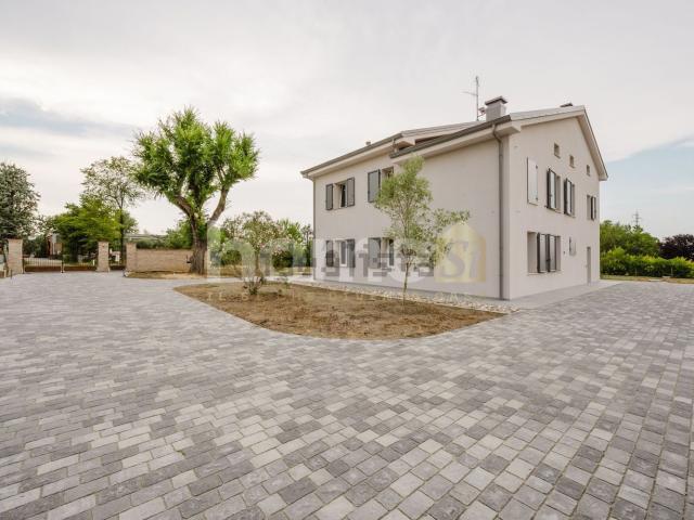 Casa in vendita a Colline Matildiche, Re
