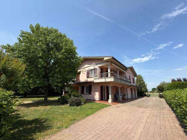 Casa in vendita a Unione di Comuni della Romagna Forlivese, Quattro