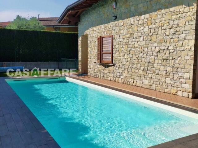 Casa in vendita a Carbonera, Albano Sant'alessandro
