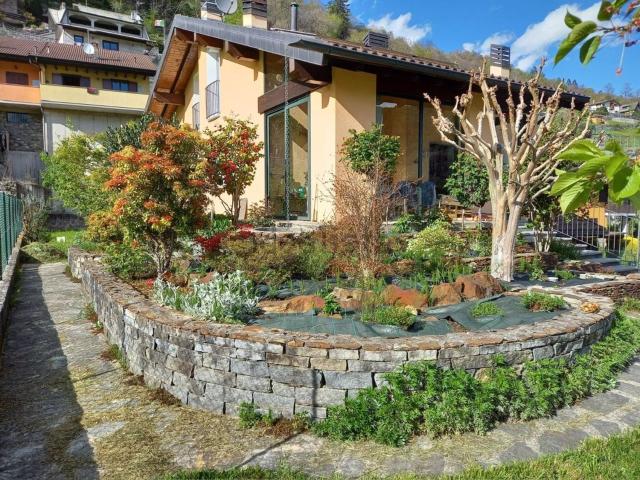 Casa in vendita a Dazio, Lombardia