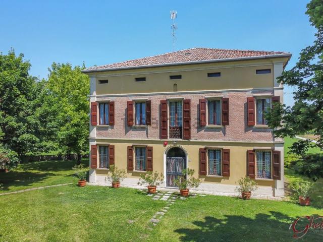 Casa in vendita a Unione Alto Ferrarese, Cento