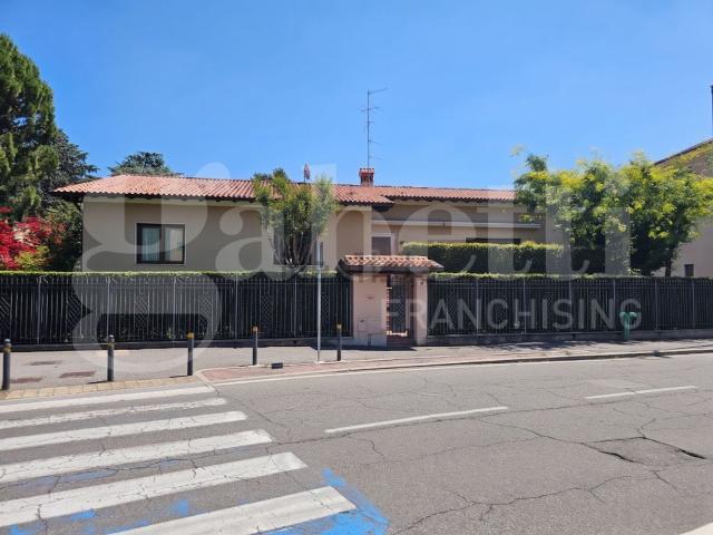 Casa in vendita a Zona Nord, Brescia