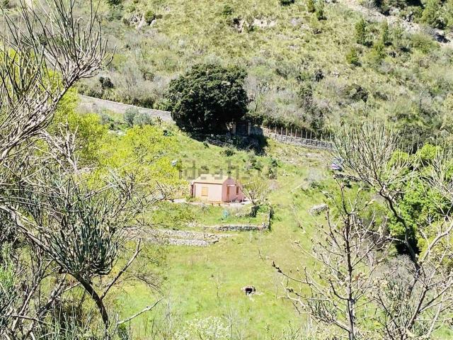 Casa in vendita a Isnello, Sicilia