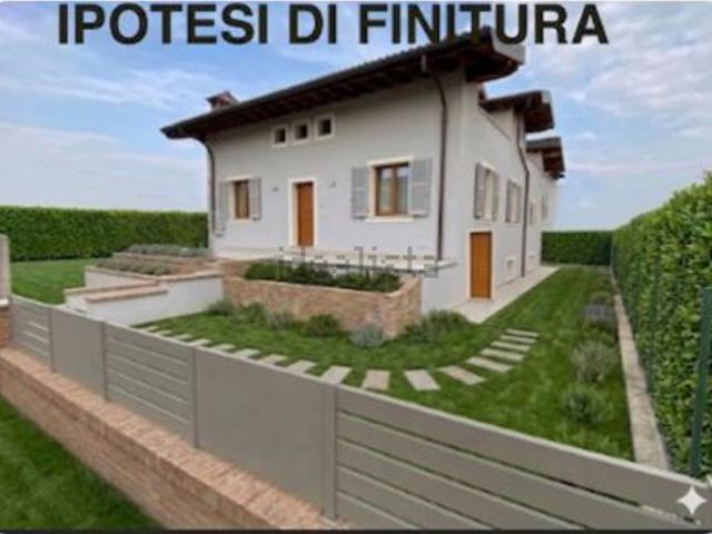 Casa in vendita a Chiari, Lombardia