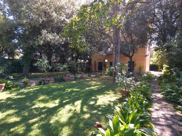 Casa in vendita a Antignano, Livorno