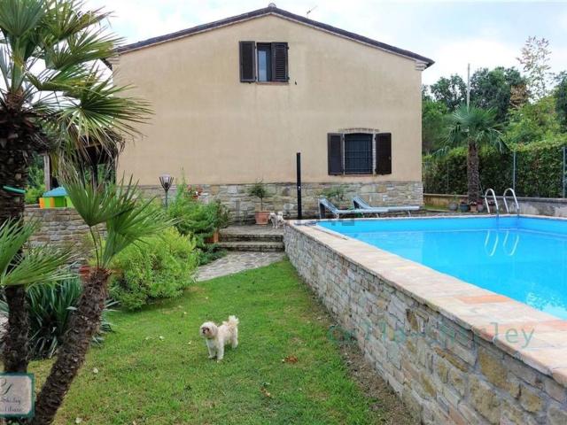Casa in vendita a Marche, Macerata
