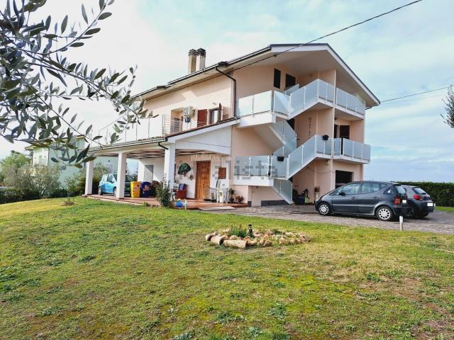 Casa in vendita a Sant'Anna, Marche