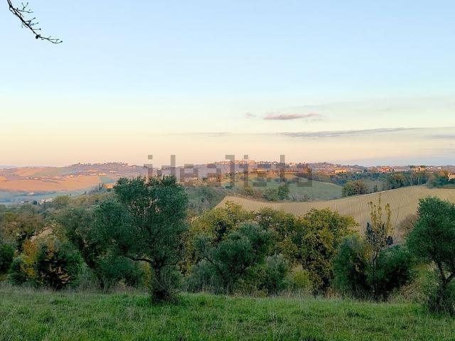 Casa in vendita a Marche, Macerata