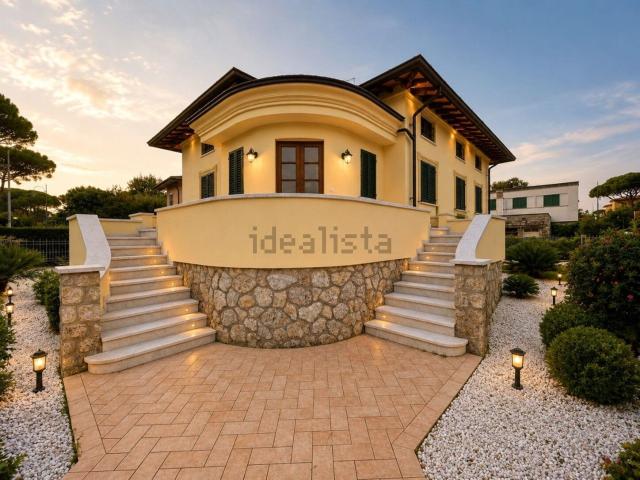 Casa in vendita a Tonfano, Toscana