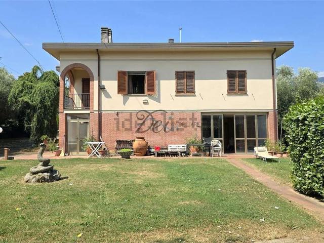 Casa in vendita a Capannori, Toscana