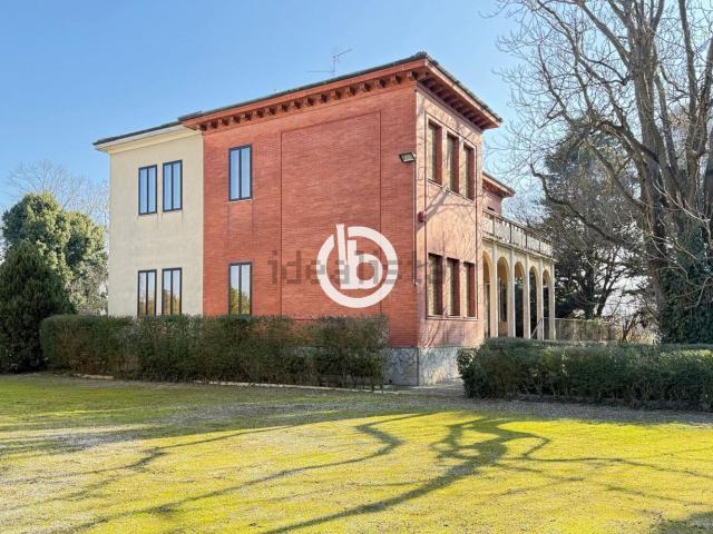 Casa in vendita a Ferrara, Reggio Emilia