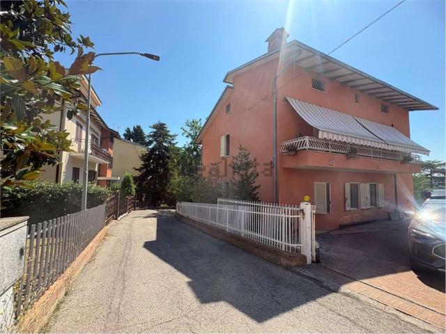 Casa in vendita a Ponte San Giovanni, Cenerente
