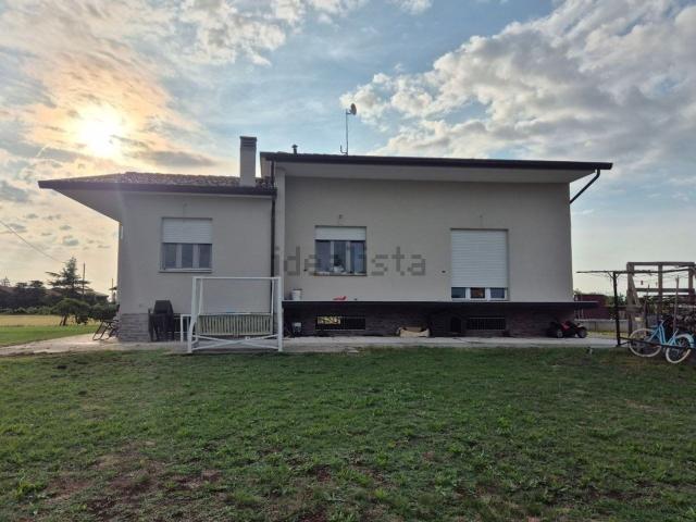 Casa in vendita a Montichiari, Brescia
