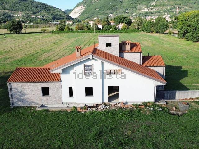 Casa in vendita a Gubbio, Umbria