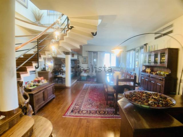 Casa in vendita a Pistoia, Casermette