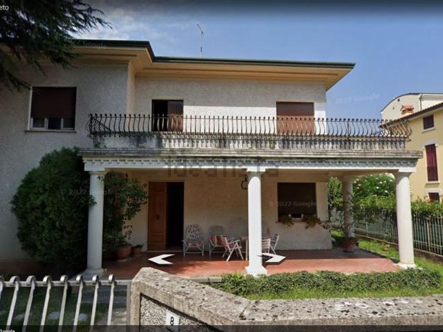 Casa in vendita a Centro, Thiene