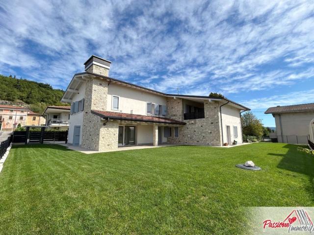 Casa in vendita a Sant'ambrogio Di, Veneto