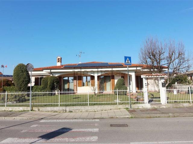 Casa in vendita a Basiano, Milano