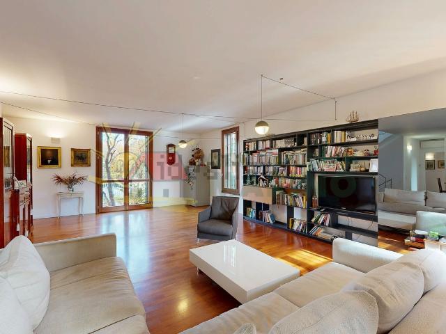 Casa in vendita a Cernusco Sul Naviglio, Lombardia