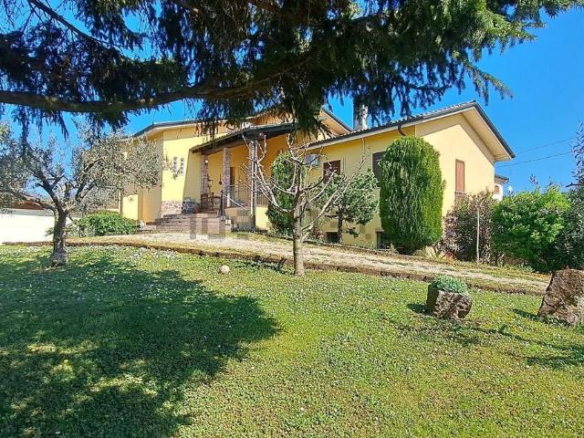Casa in vendita a Gambellara, Veneto