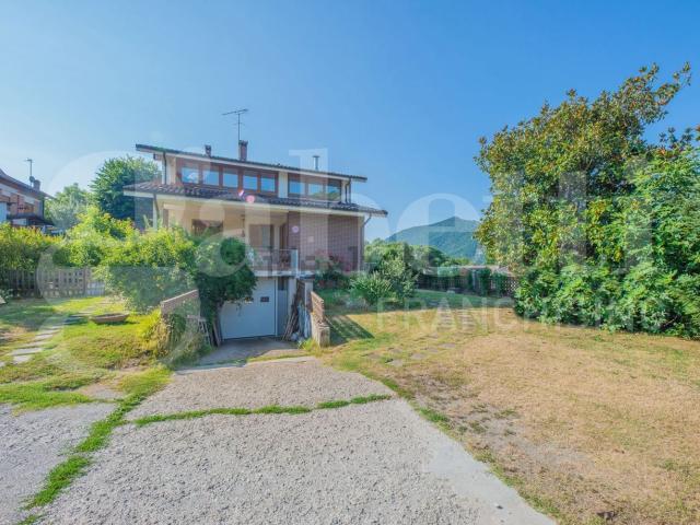 Casa in vendita a Frazione Benna, Reano