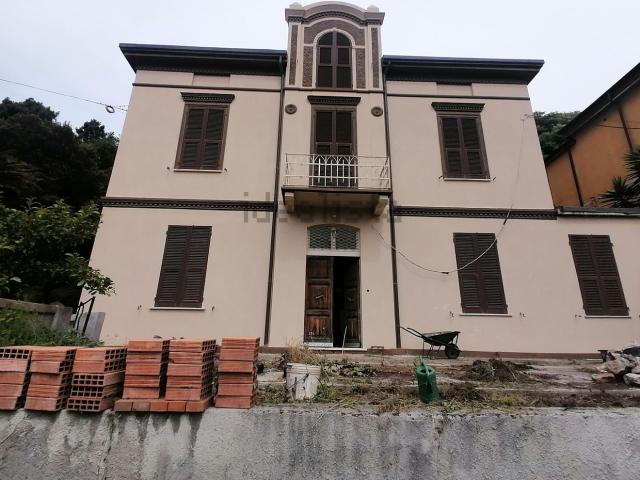 Casa in vendita a Gatessa, La Spezia