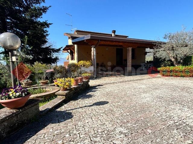 Casa in vendita a Fumone, Lazio