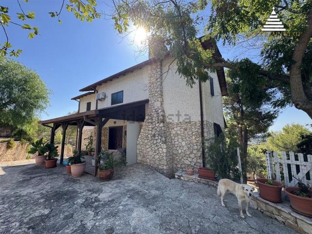 Casa in vendita a Statte, Taranto