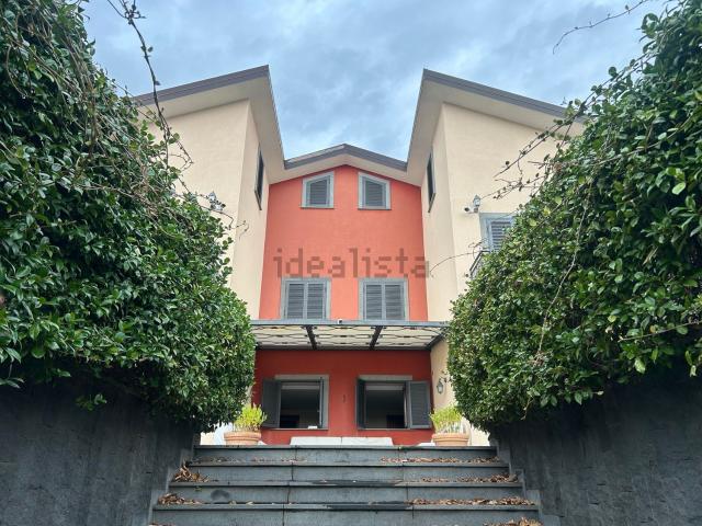 Casa in vendita a Ragalna, Sicilia
