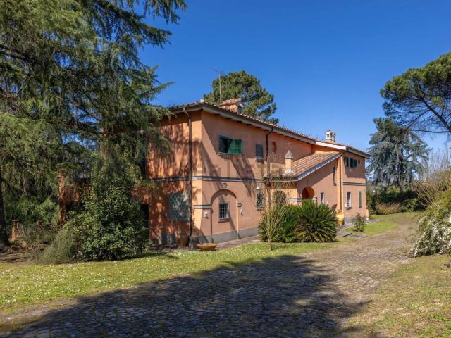 Casa in vendita a Roma Capitale, Lazio